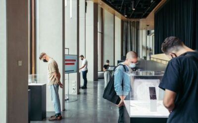 Procomum inaugura exposição sobre desinformação e privacidade na internet