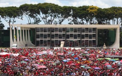 “Democracia foi a grande vitoriosa contra campanha de mentiras e ódio”, diz Lula em discurso de posse