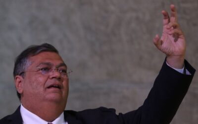 Dino detalha proposta do governo para regulação das plataformas