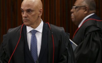 Em seu voto, Moraes destaca “encadeamento de mentiras” e “teoria da conspiração pelas redes sociais”