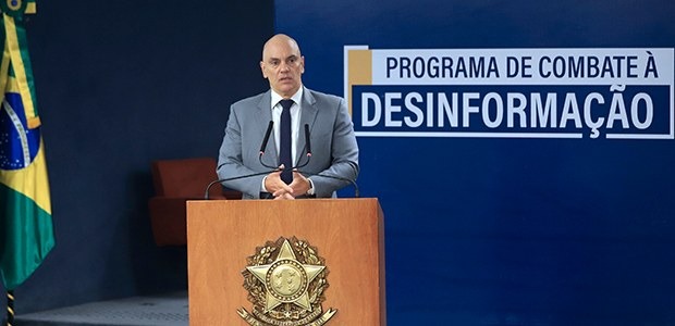 Moraes pôs o Judiciário na linha de frente do combate à desinformação