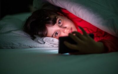 1 em cada 10 crianças e adolescentes no Brasil usa IA para falar sobre emoções