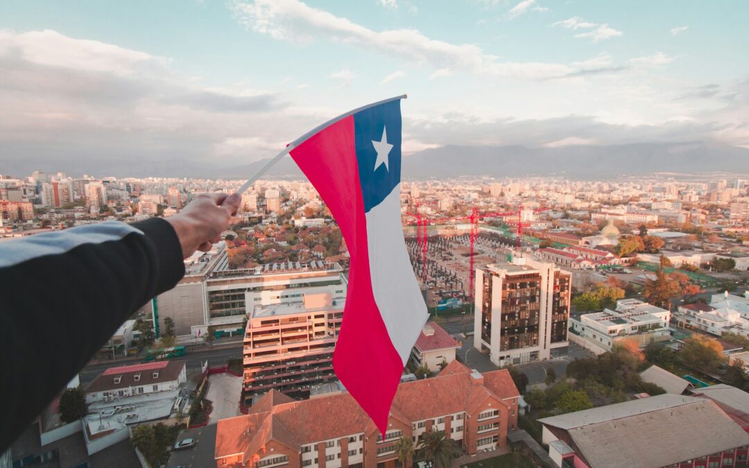 Em meio a polarização e desinformação, Chile realiza primeiro turno de eleições presidenciais