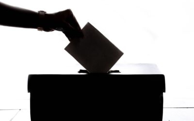 Nas urnas e nas redes: a batalha pela confiança eleitoral na Colômbia e no Peru
