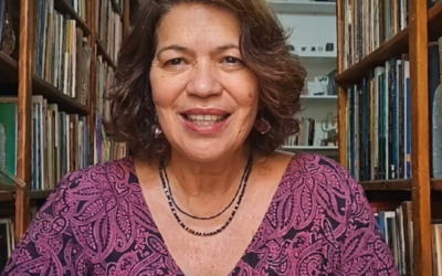 Entrevista | Desinformação explora fé e crenças em disputas políticas, explica Magali Cunha